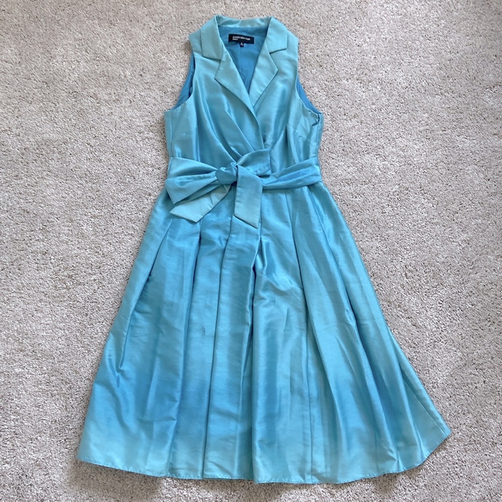 Jones New York • Sky Blue Collared Flare Dress